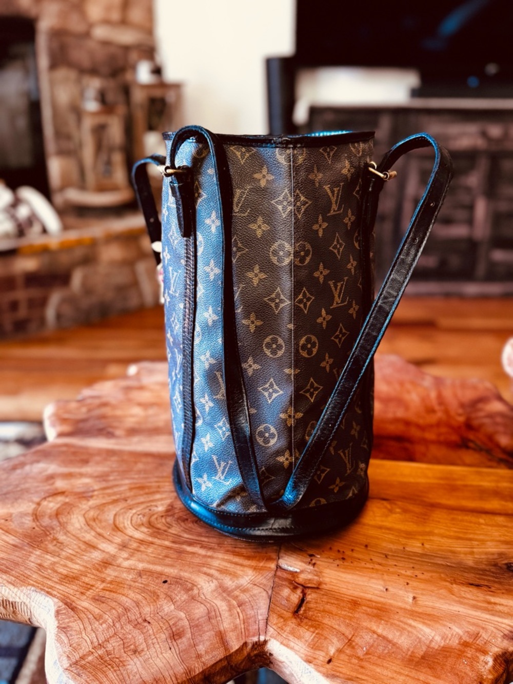 Louis Vuitton monogram vintage bucket bag 2006 - Picture 4 of 17